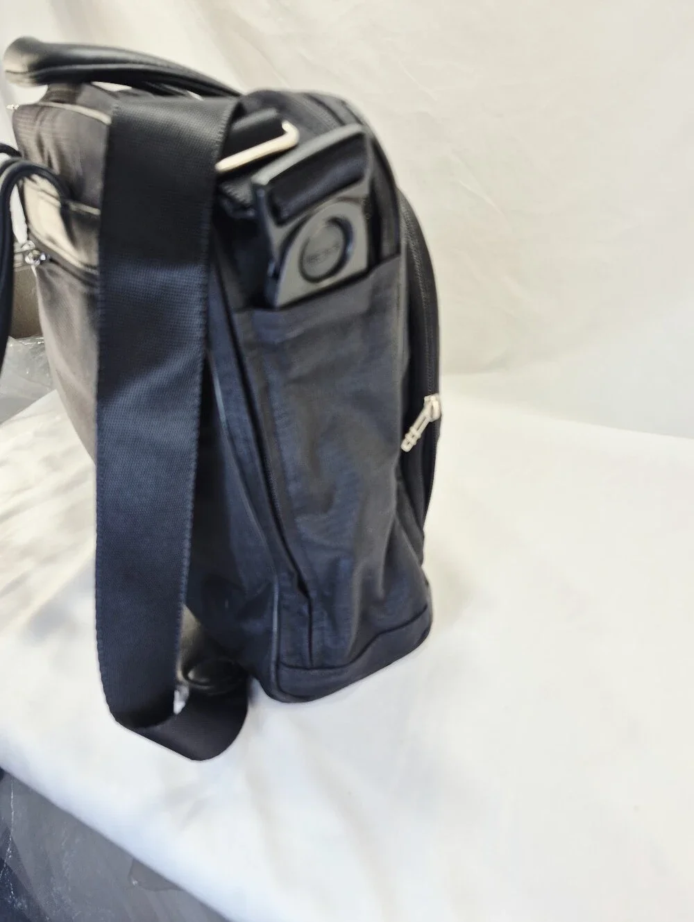 Tumi Expandable Laptop Briefcase Ballistic Nylon Multi Pocket Black Strap 25720